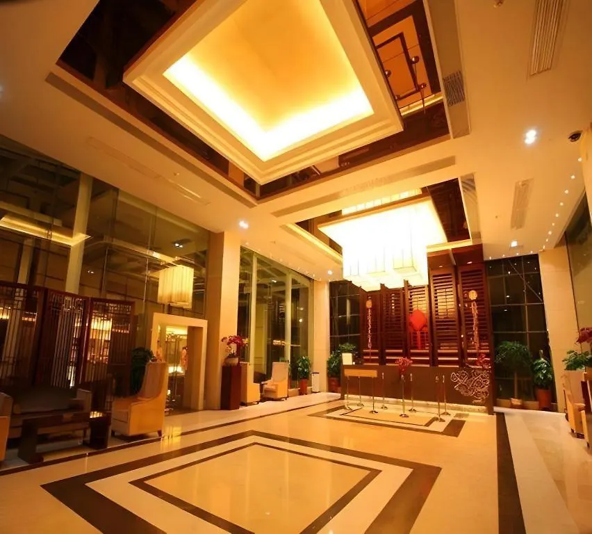 Landmark International Hotel Nanwan Zhuhai 4*,