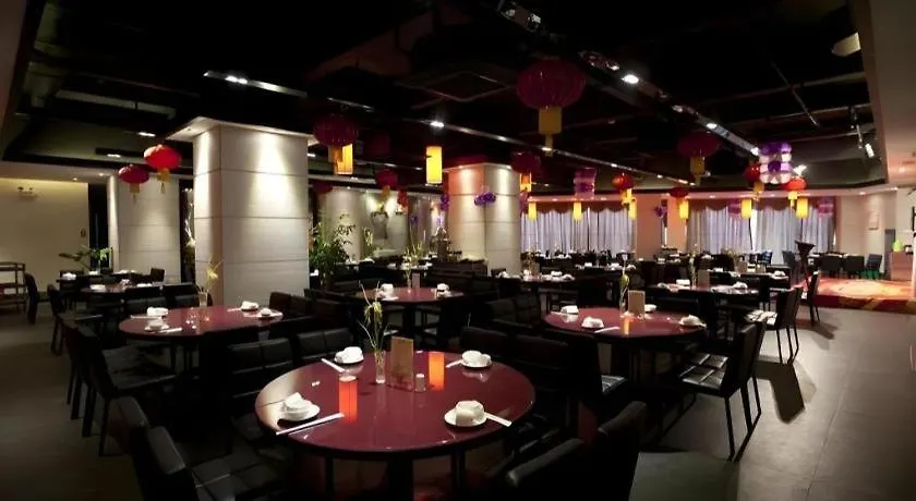 Landmark International Hotel Nanwan Zhuhai 4*,